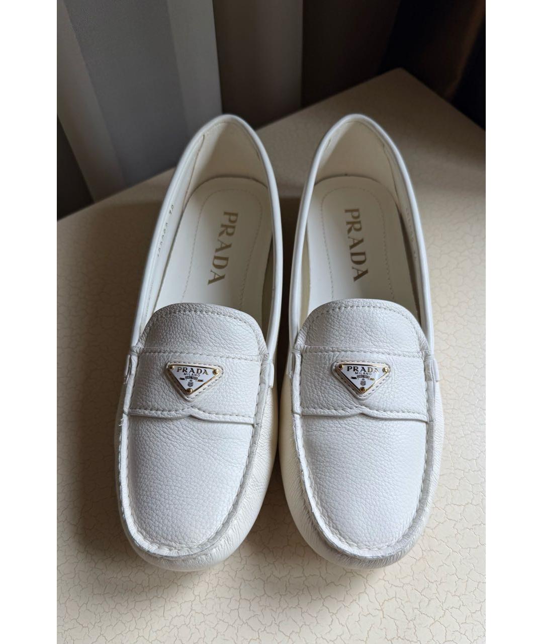 PRADA Белые кожаные мокасины, фото 2