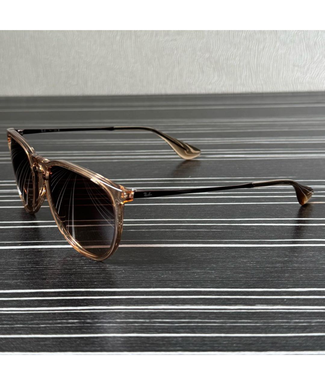RAY BAN Коричневые пластиковые солнцезащитные очки, фото 2
