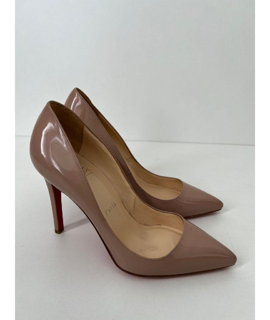 CHRISTIAN LOUBOUTIN Бежевые туфли из лакированной кожи, фото 10