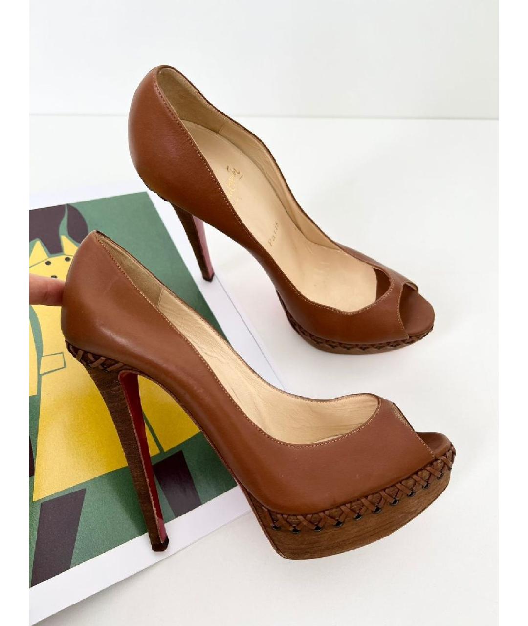 CHRISTIAN LOUBOUTIN Коричневые кожаные туфли, фото 9