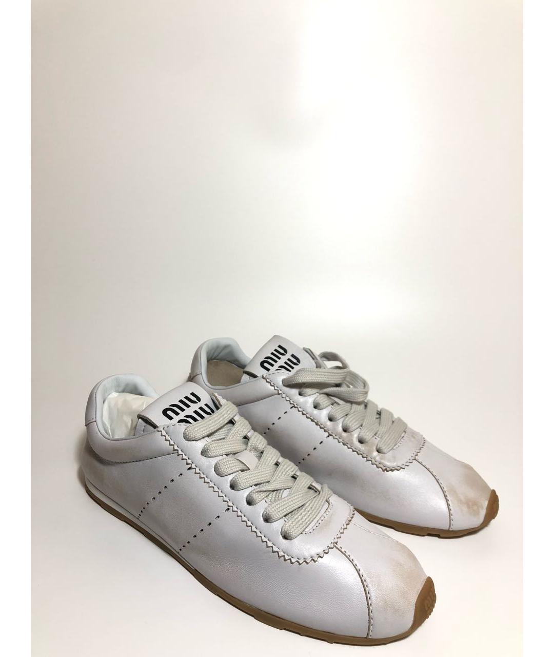 MIU MIU Белые кожаные кроссовки, фото 2