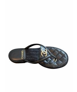 CHANEL Шлепанцы