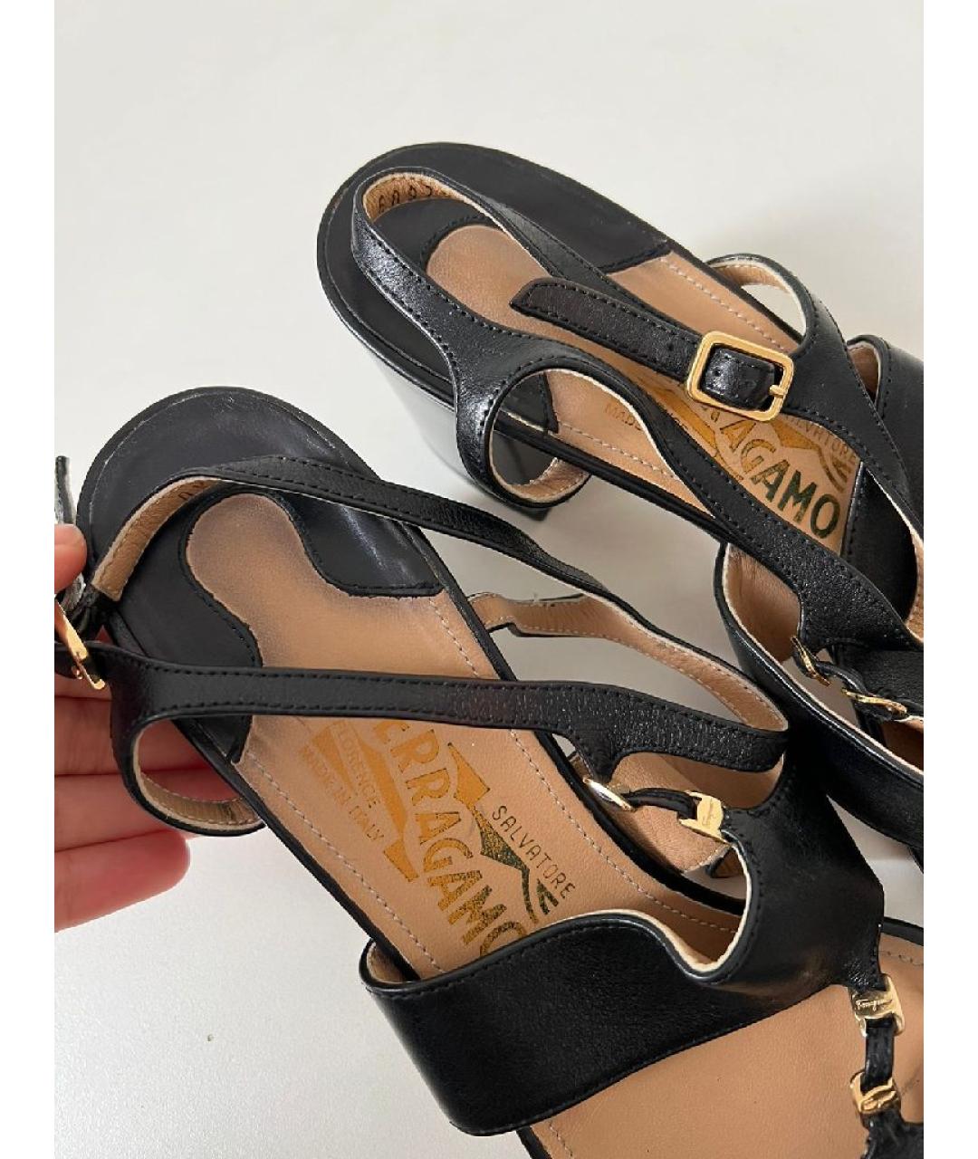 FERRAGAMO Черные кожаные босоножки, фото 3
