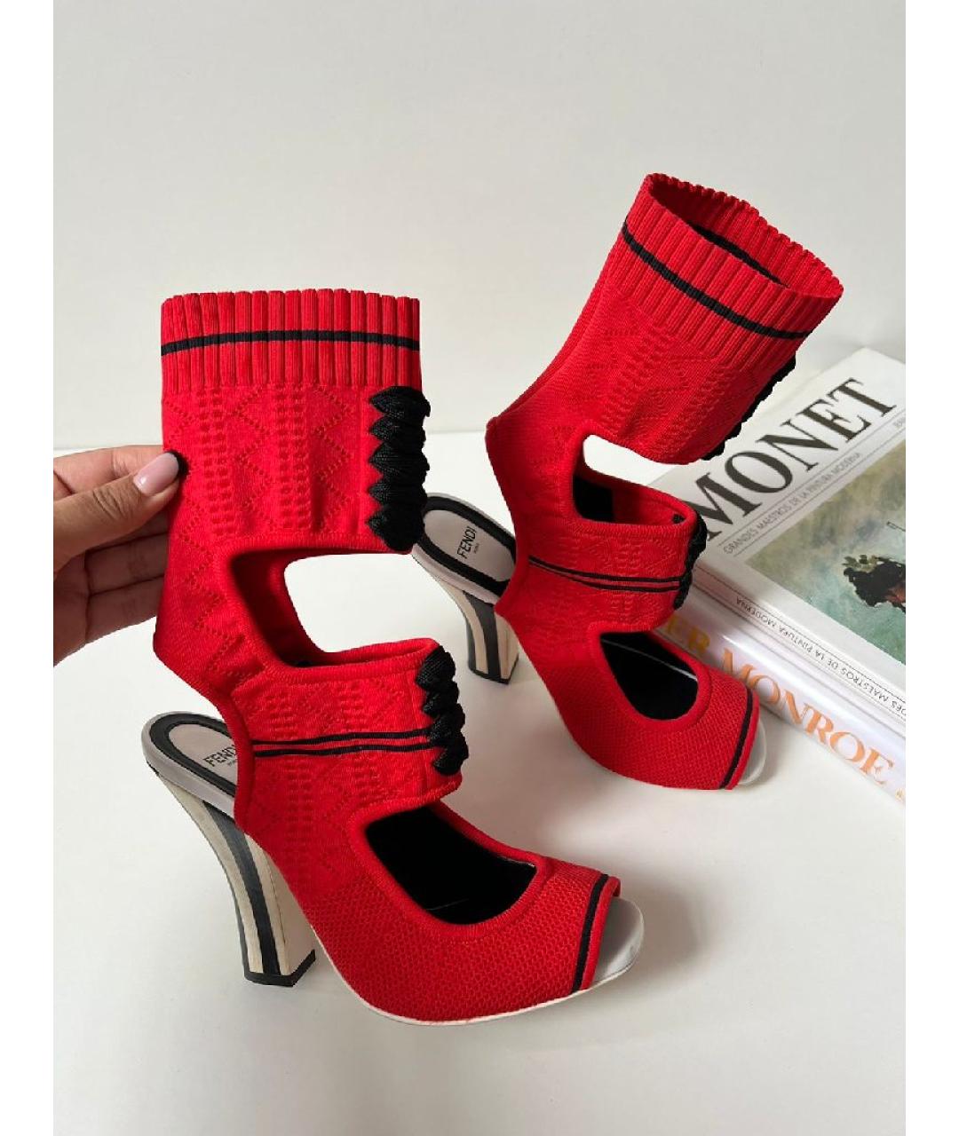 FENDI Бордовые текстильные босоножки, фото 9
