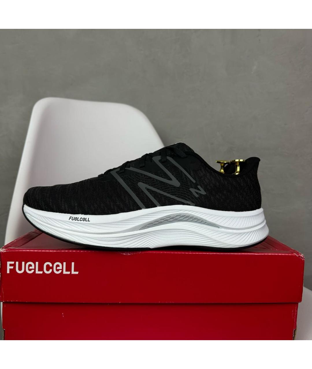 NEW BALANCE Черные синтетические низкие кроссовки / кеды, фото 2