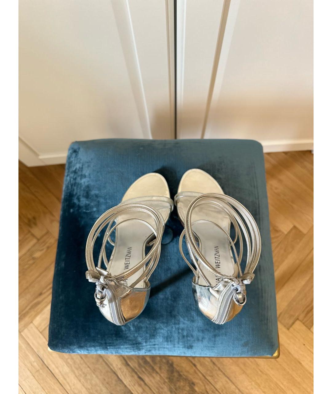 STUART WEITZMAN Серебряные кожаные босоножки, фото 4
