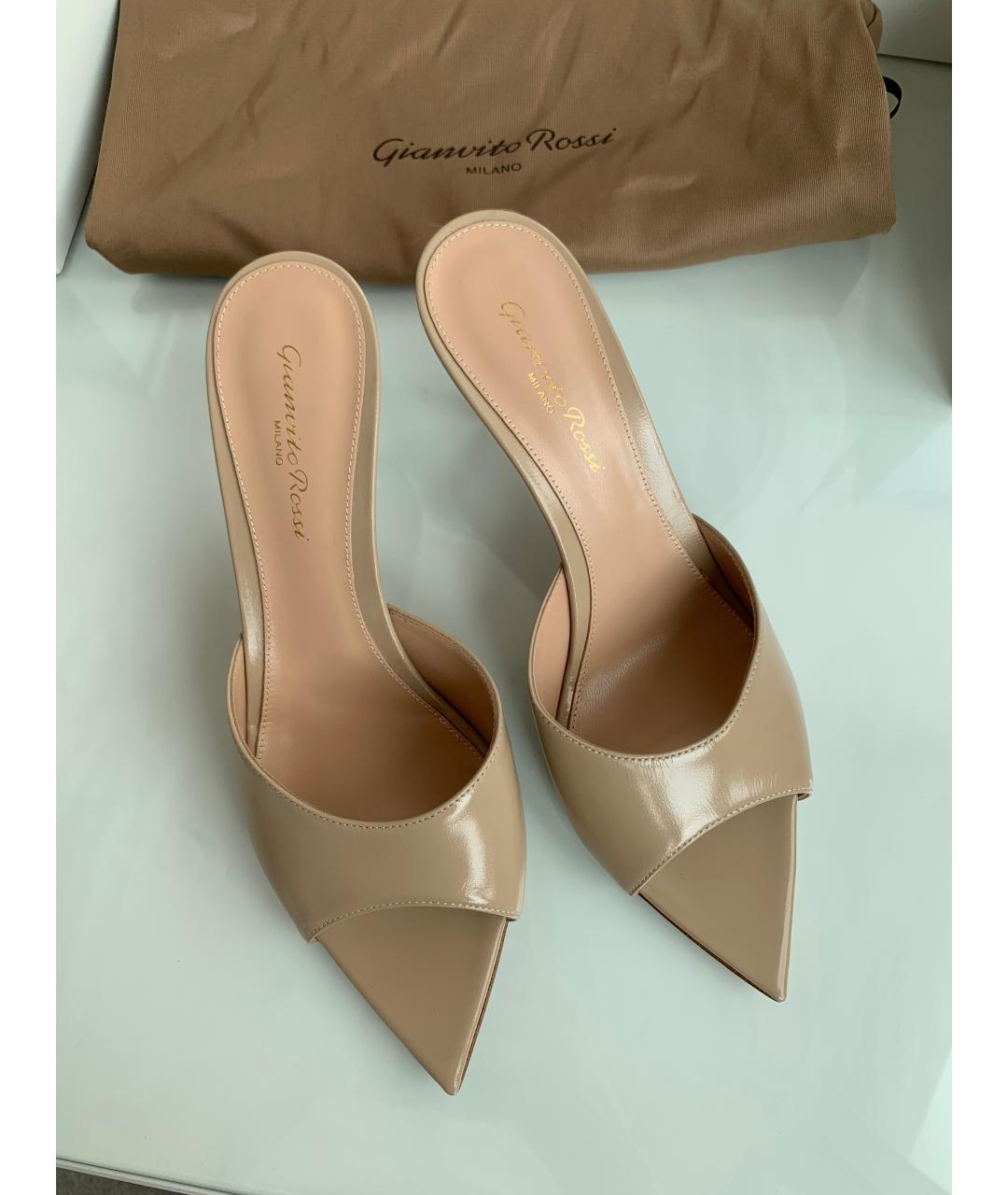 GIANVITO ROSSI Бежевые кожаные мюли, фото 2