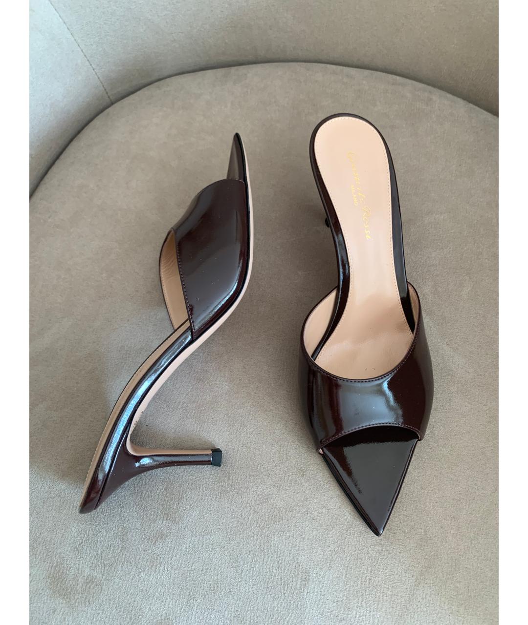 GIANVITO ROSSI Бордовые кожаные мюли, фото 4