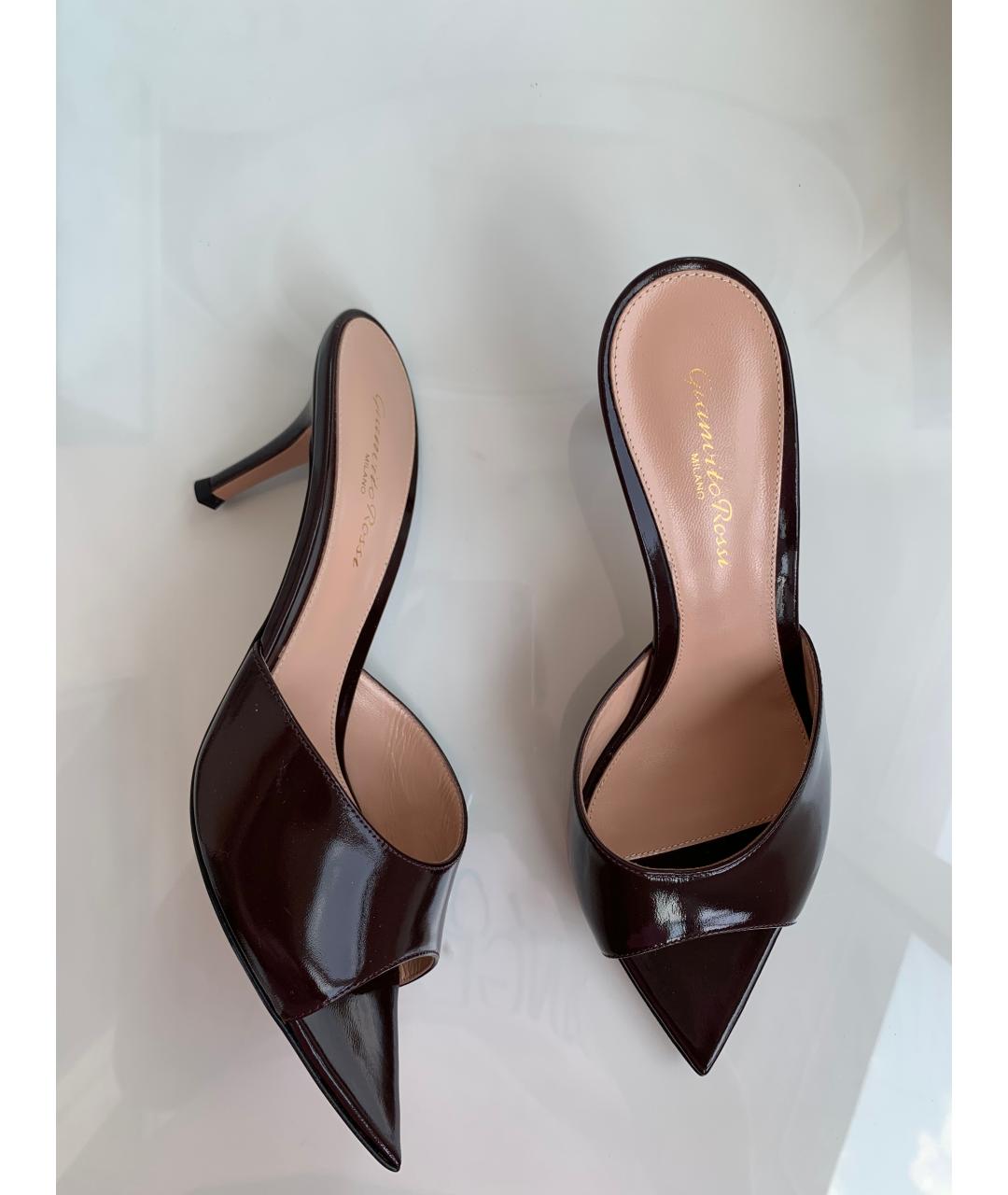 GIANVITO ROSSI Бордовые кожаные мюли, фото 3
