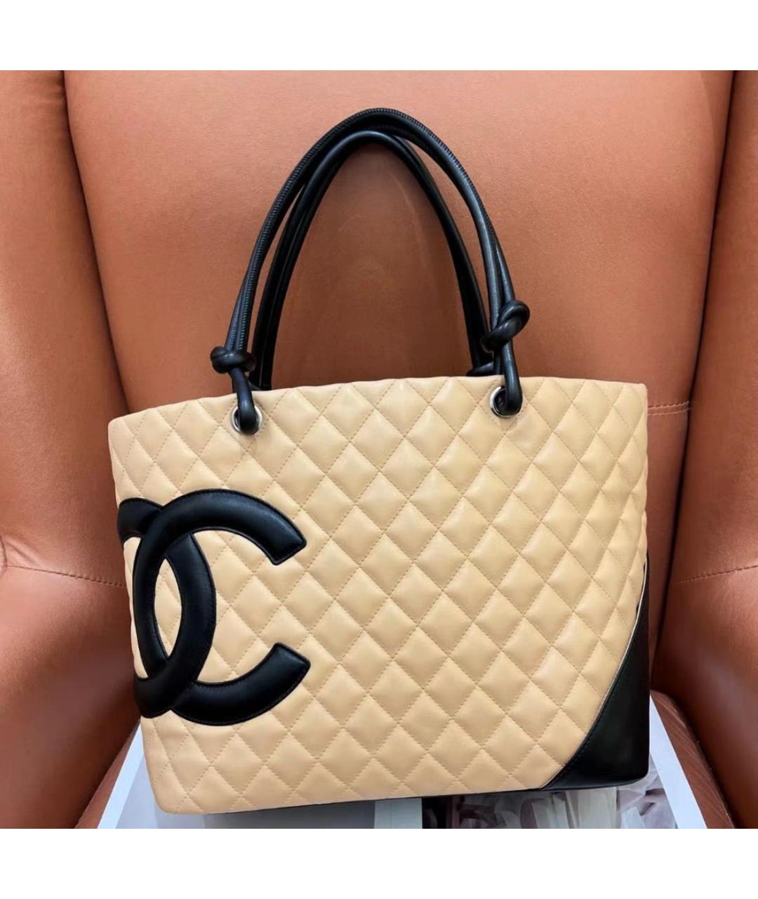 CHANEL Бежевая кожаная сумка тоут, фото 5