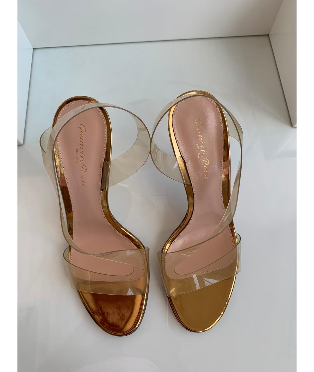 GIANVITO ROSSI Золотые кожаные босоножки, фото 2