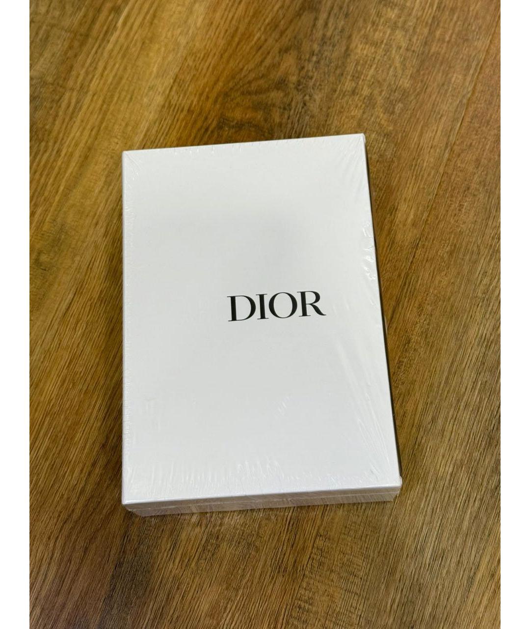 CHRISTIAN DIOR Книга, фото 5