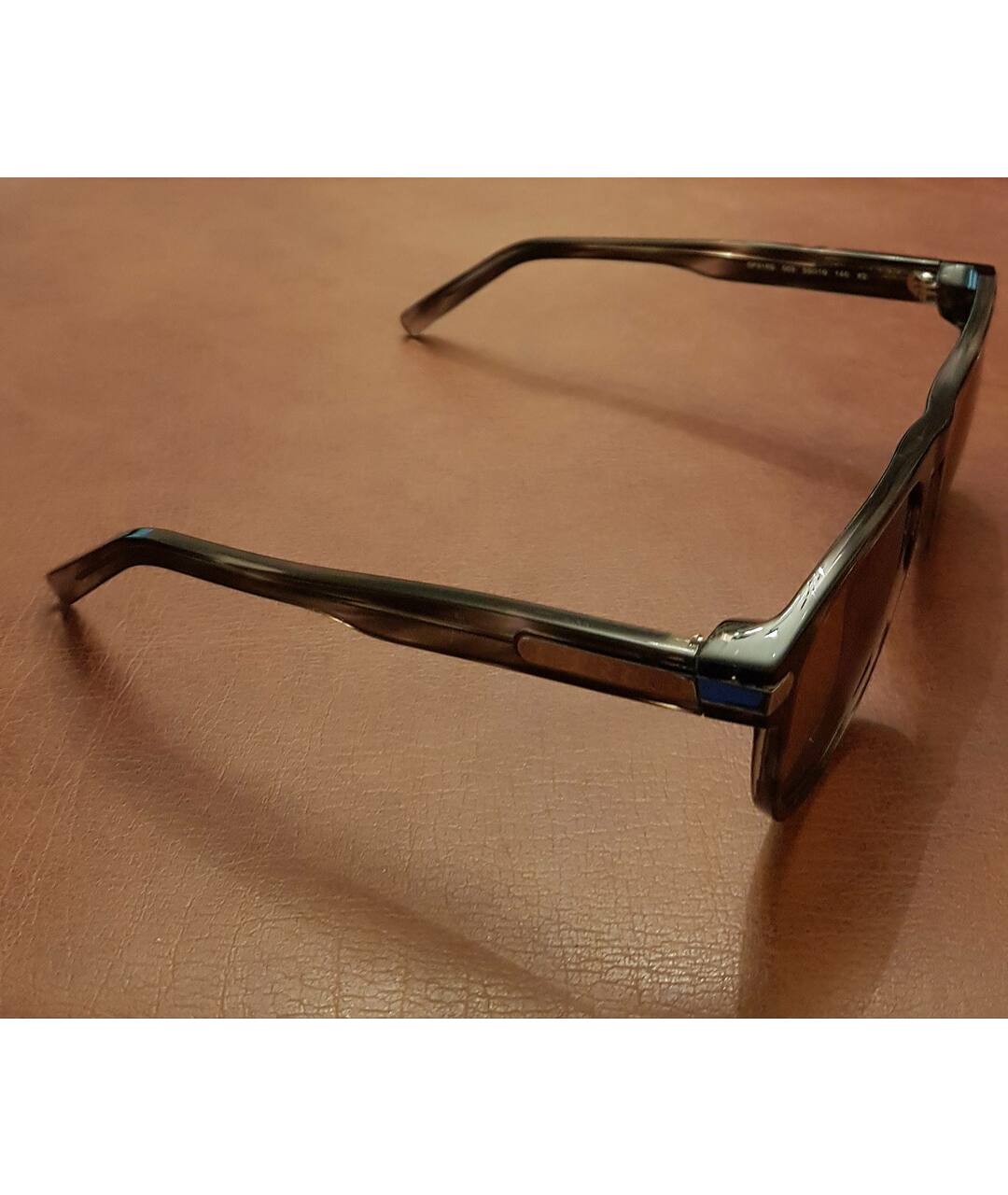SALVATORE FERRAGAMO Серые пластиковые солнцезащитные очки, фото 5