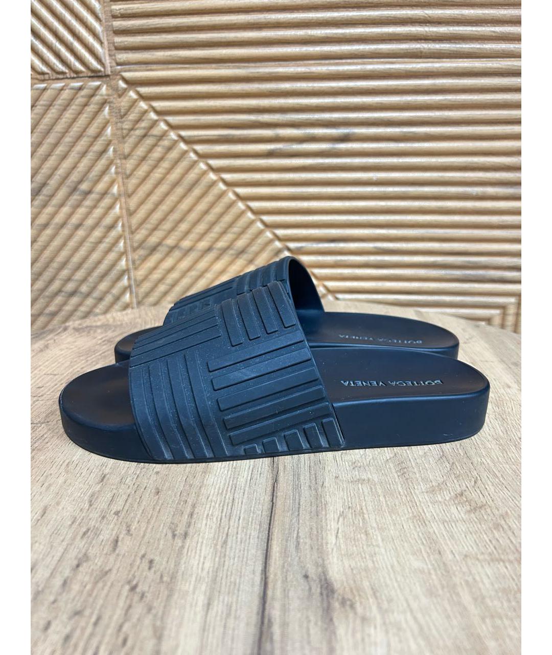 BOTTEGA VENETA Черные резиновые шлепанцы, фото 7