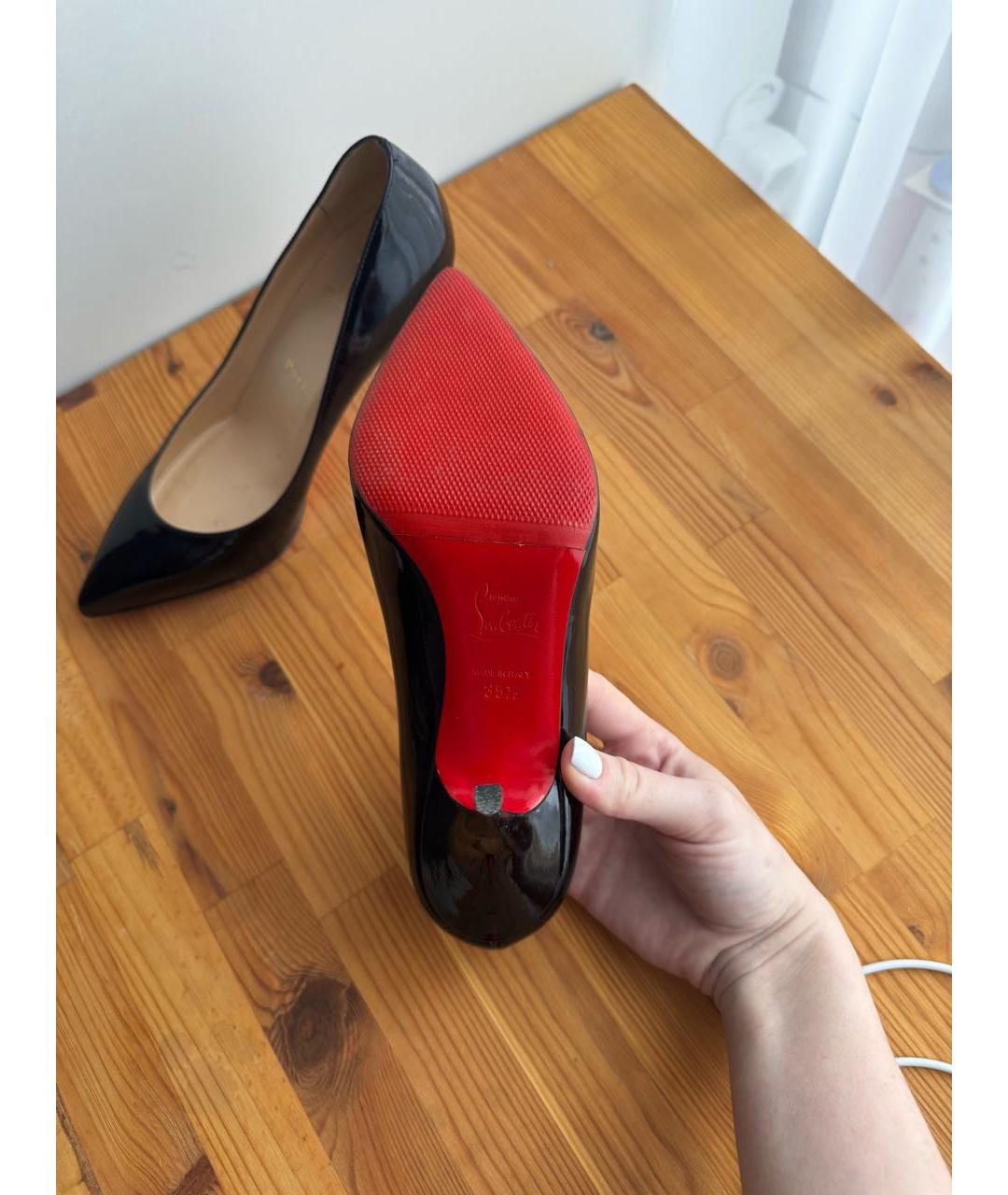 CHRISTIAN LOUBOUTIN Черные туфли из лакированной кожи, фото 2