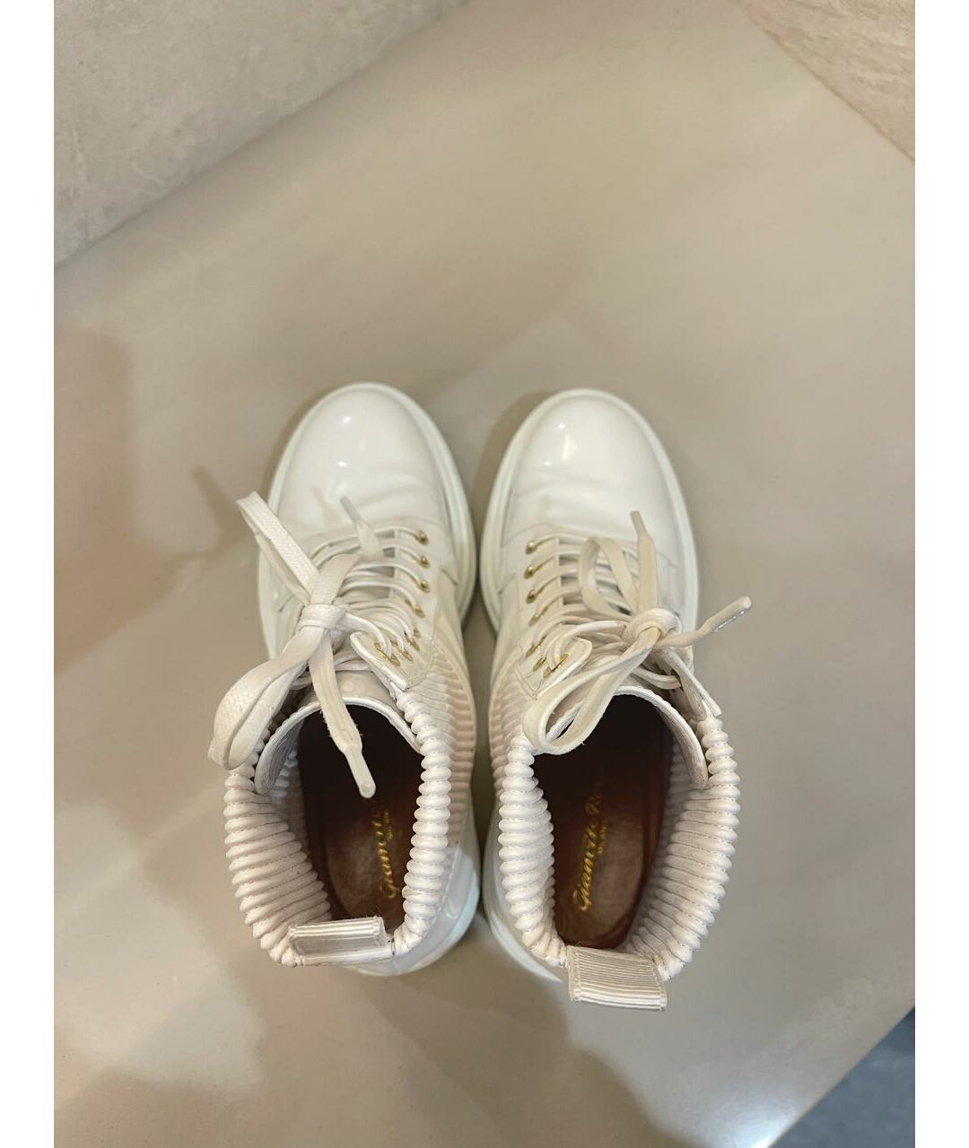 GIANVITO ROSSI Белые ботинки из лакированной кожи, фото 3