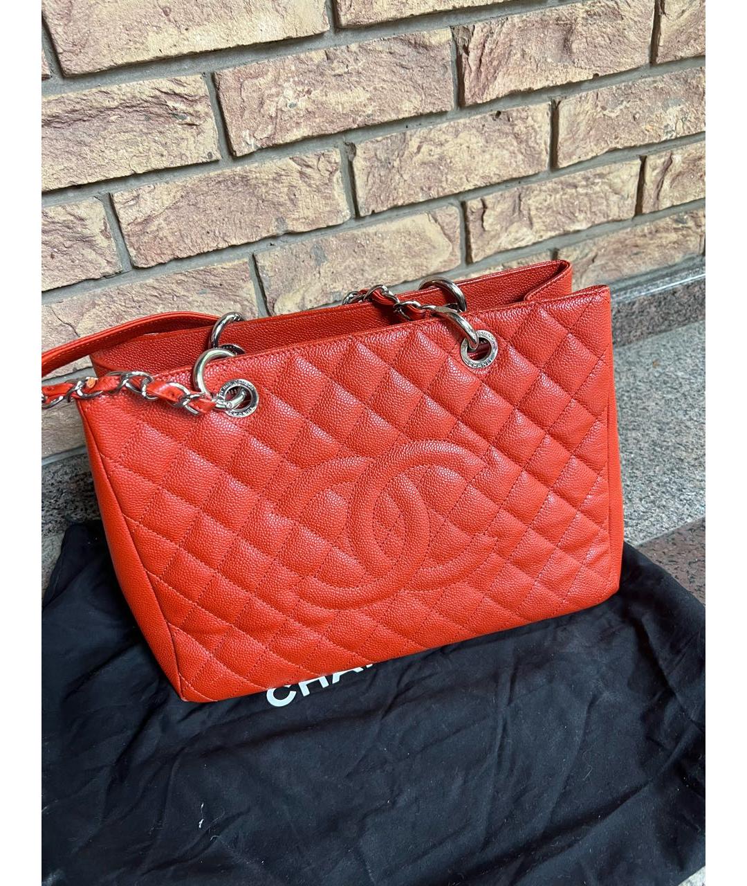 CHANEL Оранжевая кожаная сумка тоут, фото 8