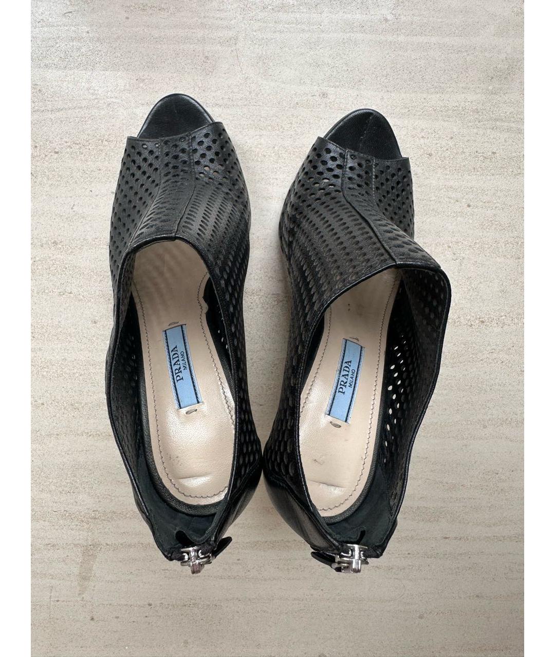 PRADA Антрацитовые кожаные босоножки, фото 3