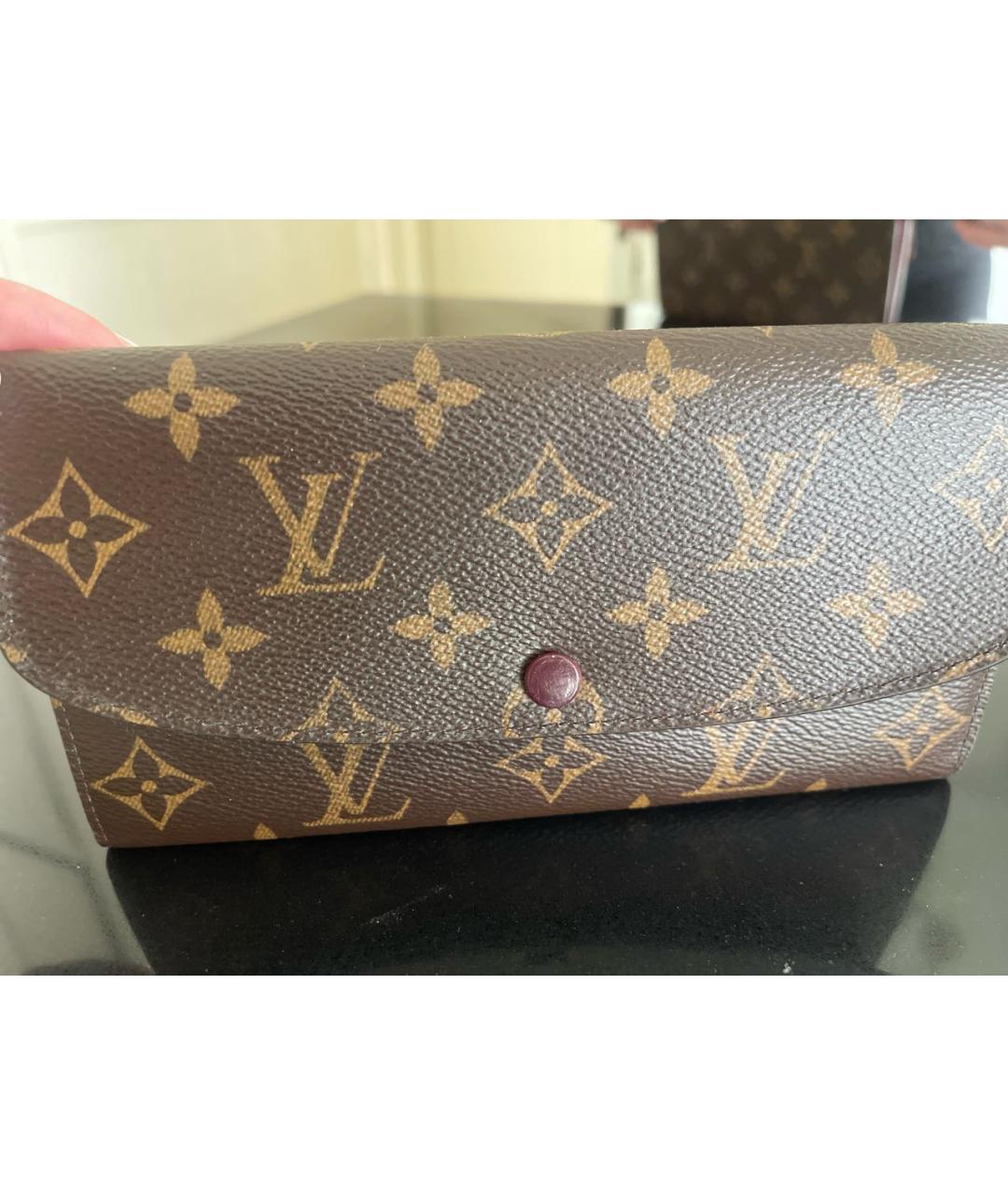 LOUIS VUITTON Коричневый кожаный кошелек, фото 2