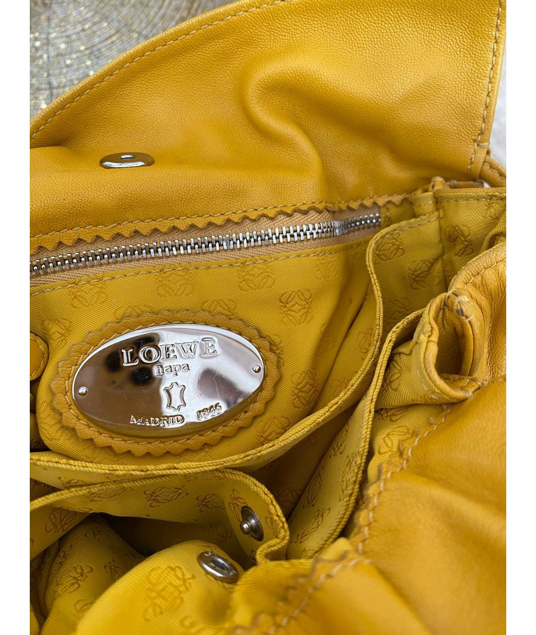 LOEWE Желтая кожаная сумка тоут, фото 5
