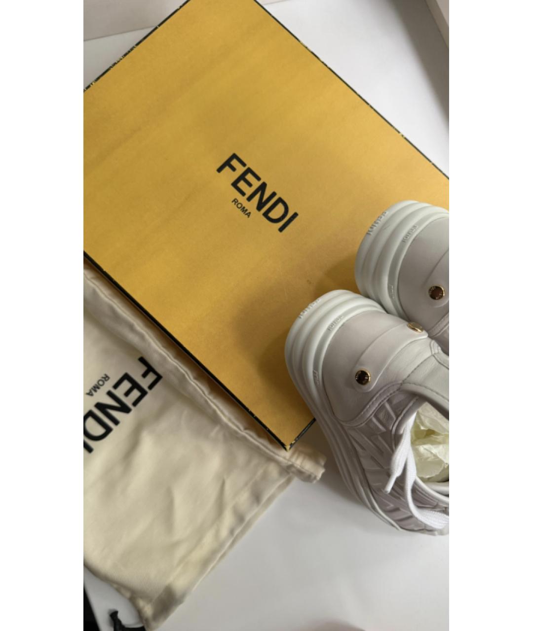FENDI Белые кожаные кеды, фото 2