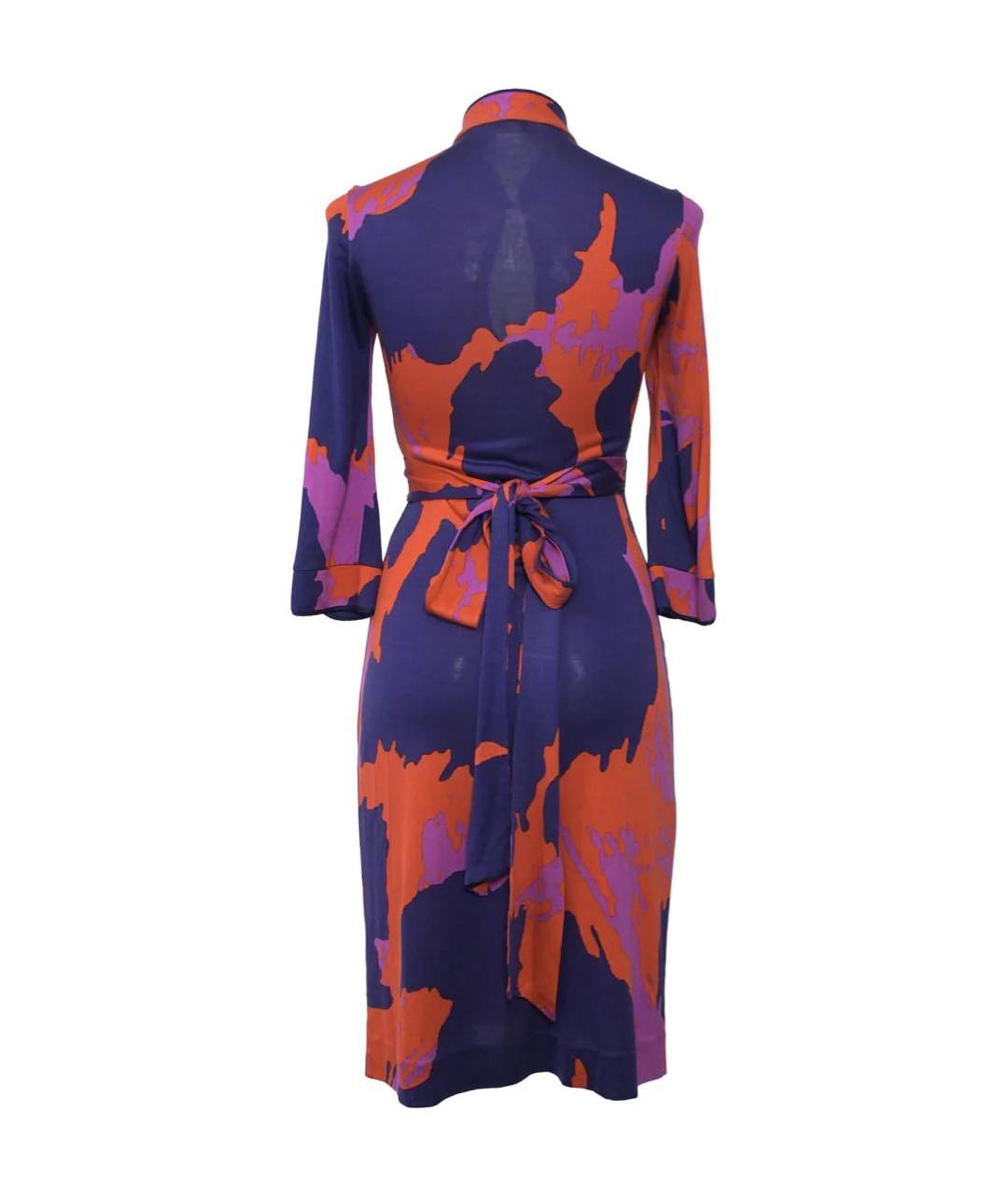 DIANE VON FURSTENBERG Фиолетовое шелковое повседневное платье, фото 2
