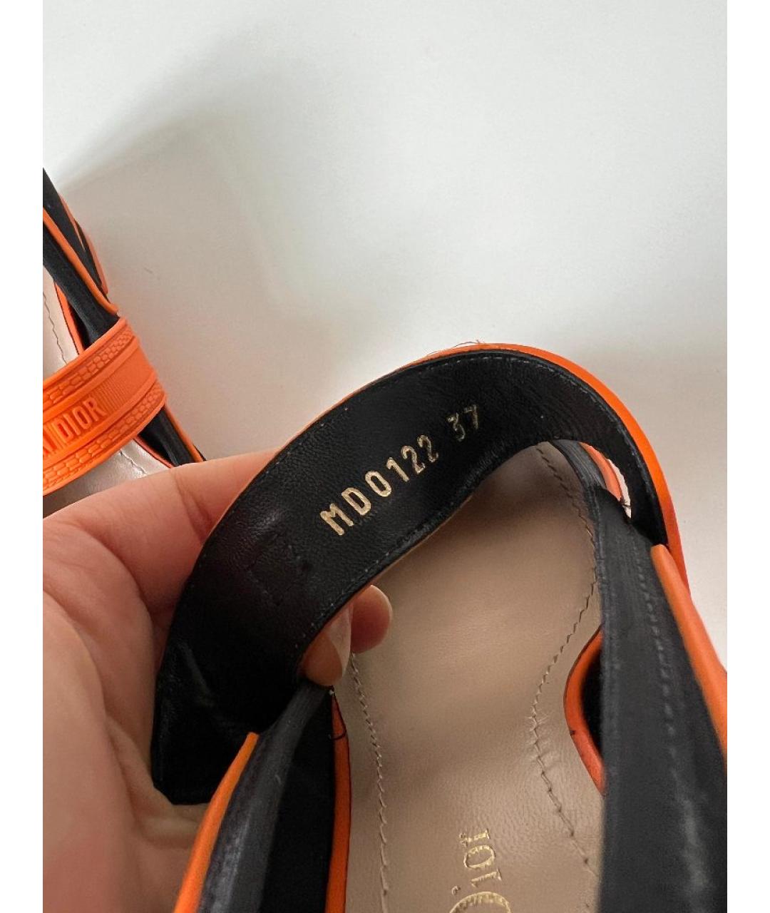 CHRISTIAN DIOR Оранжевое лодочки на низком каблуке, фото 8