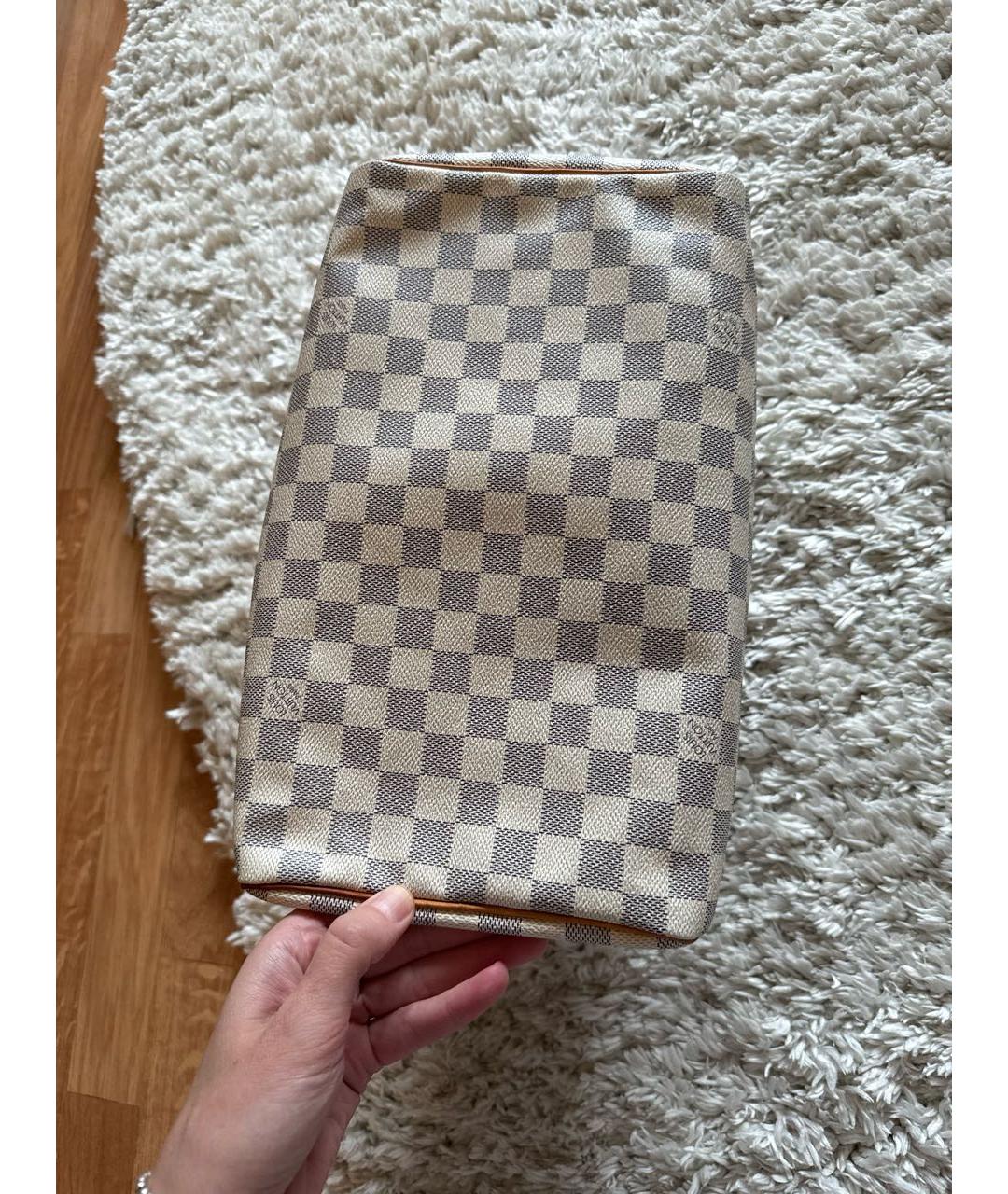 LOUIS VUITTON Бежевая кожаная сумка с короткими ручками, фото 6