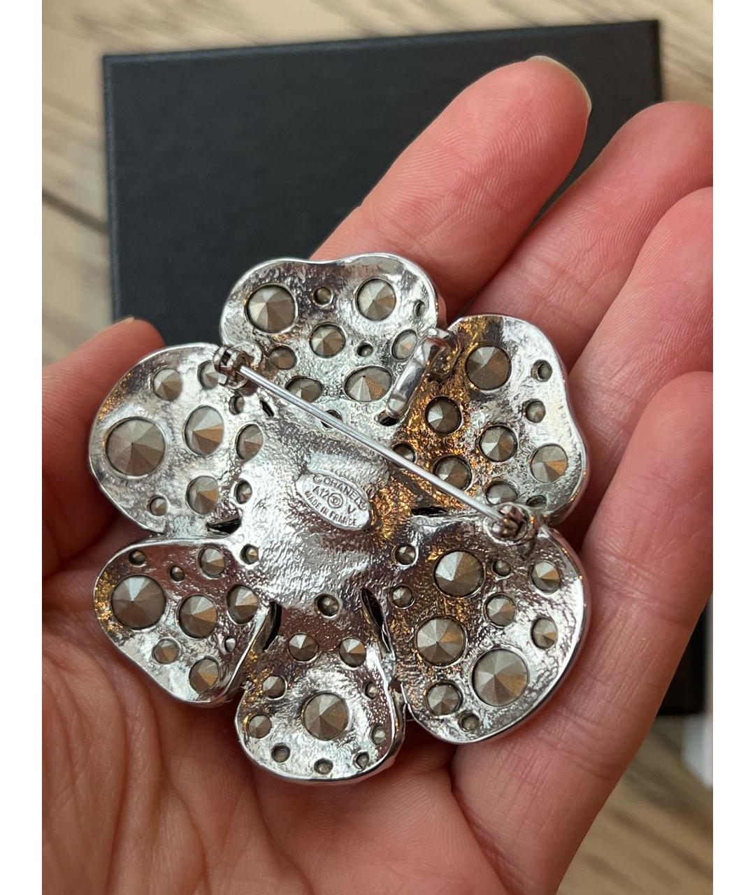 CHANEL Серебряная металлическая булавка / брошь, фото 3