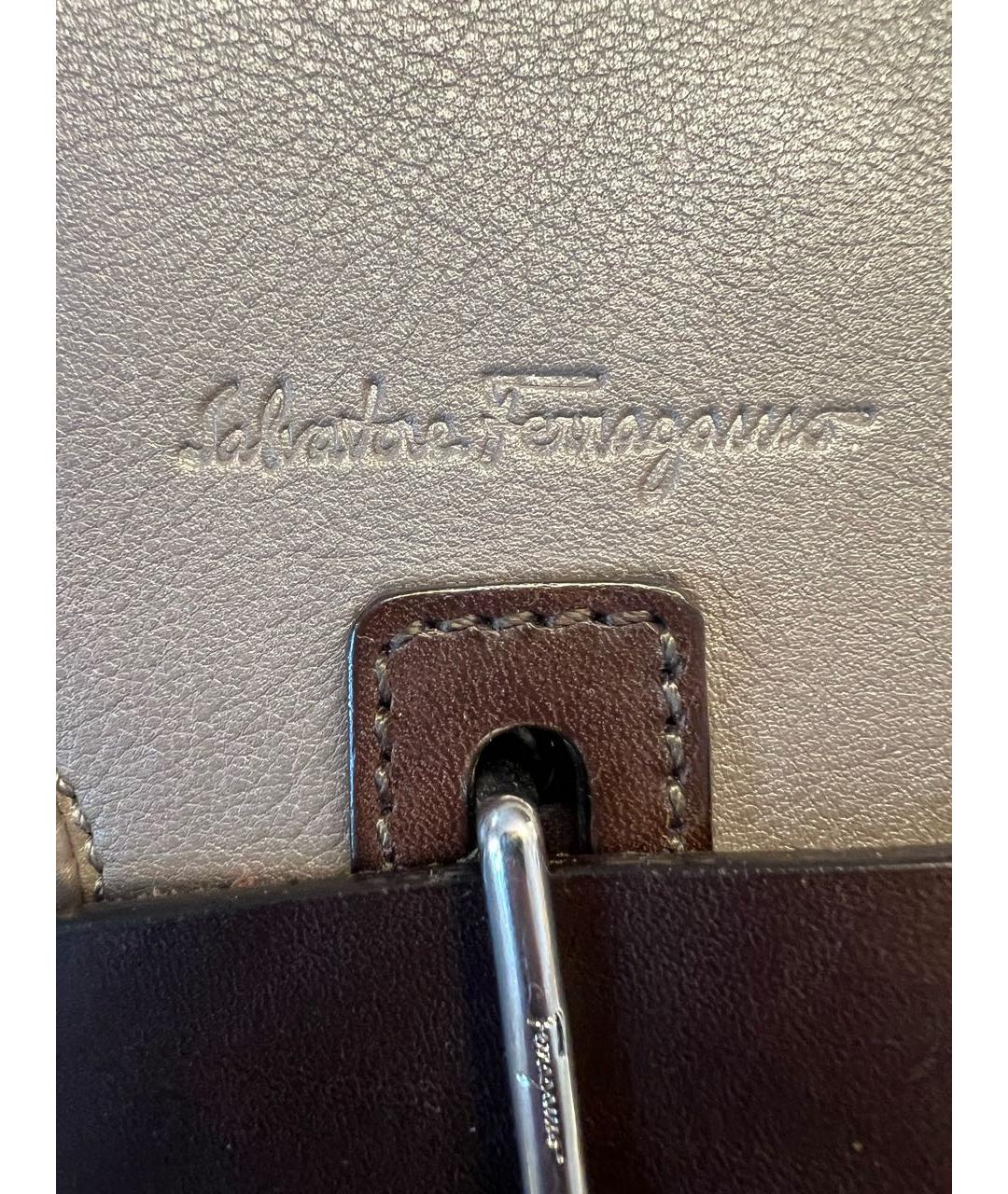 FERRAGAMO Бежевая кожаная сумка на плечо, фото 5
