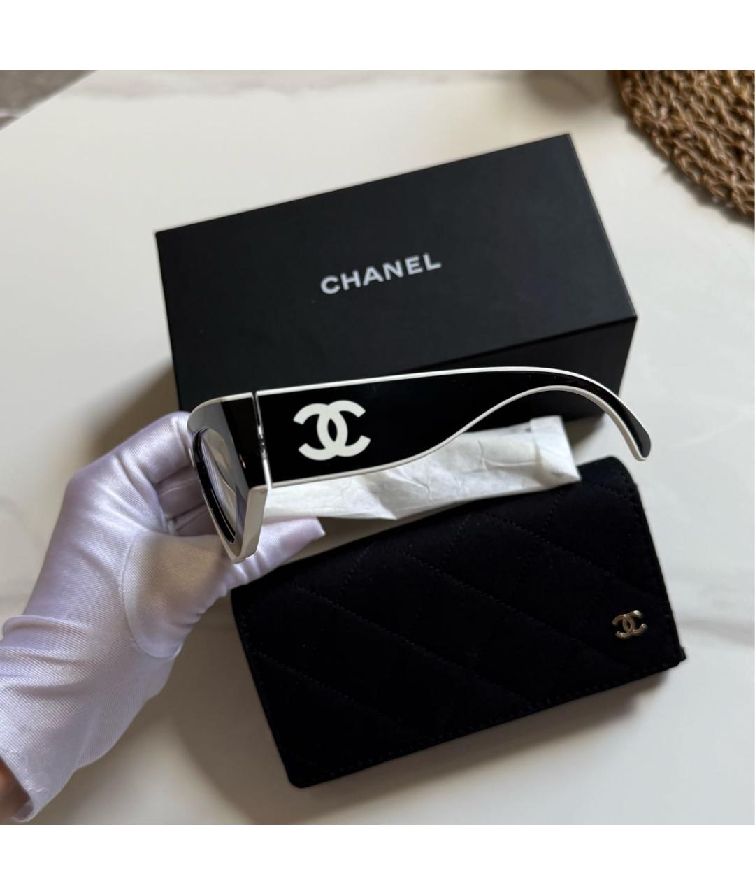 CHANEL Черные пластиковые солнцезащитные очки, фото 3