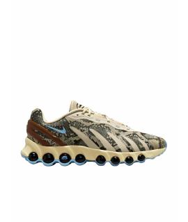 NIKE Кроссовки