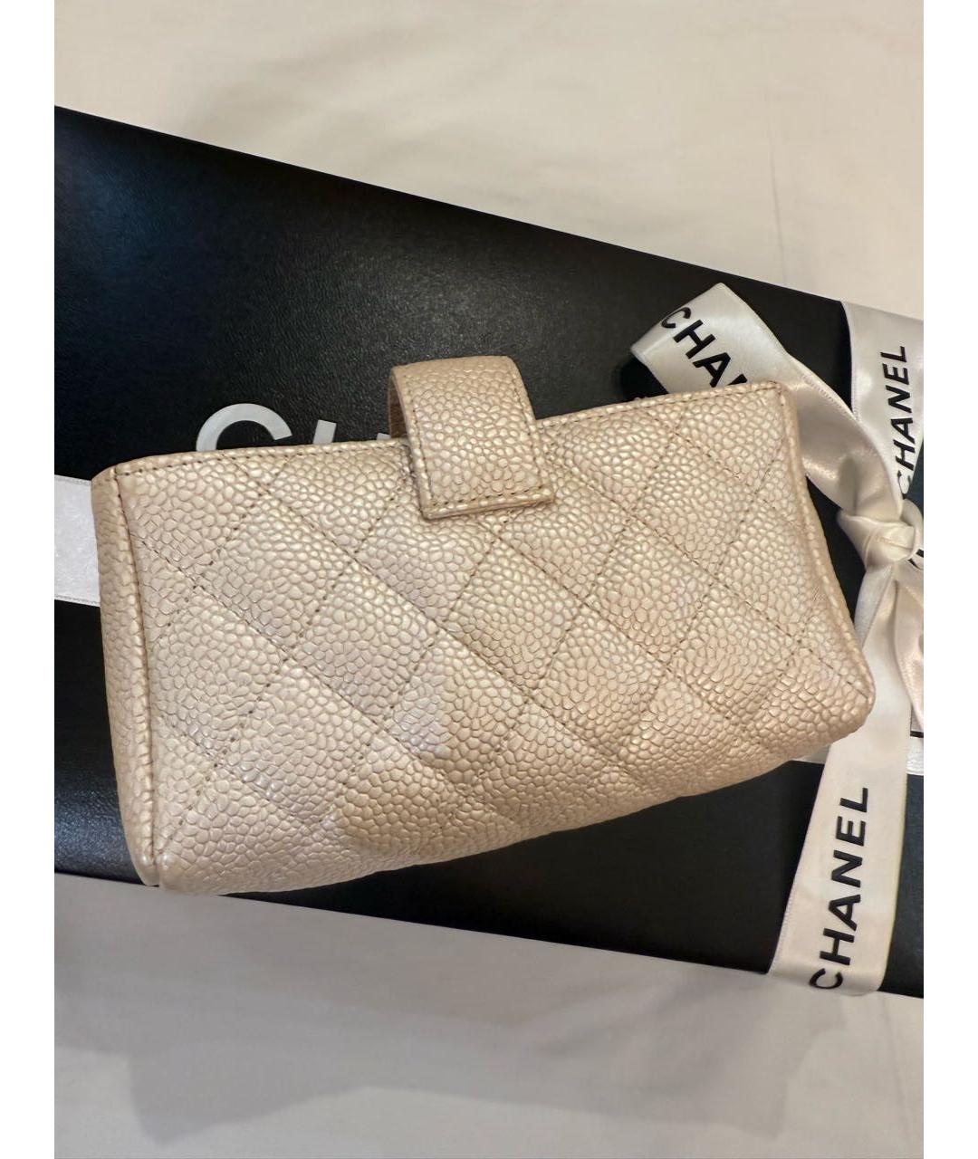 CHANEL Бежевый кожаный кошелек, фото 3