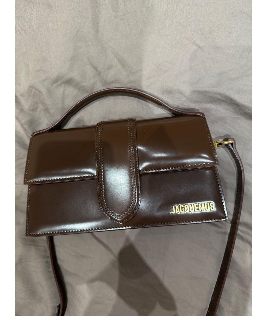 JACQUEMUS Коричневая сумка через плечо из лакированной кожи, фото 6