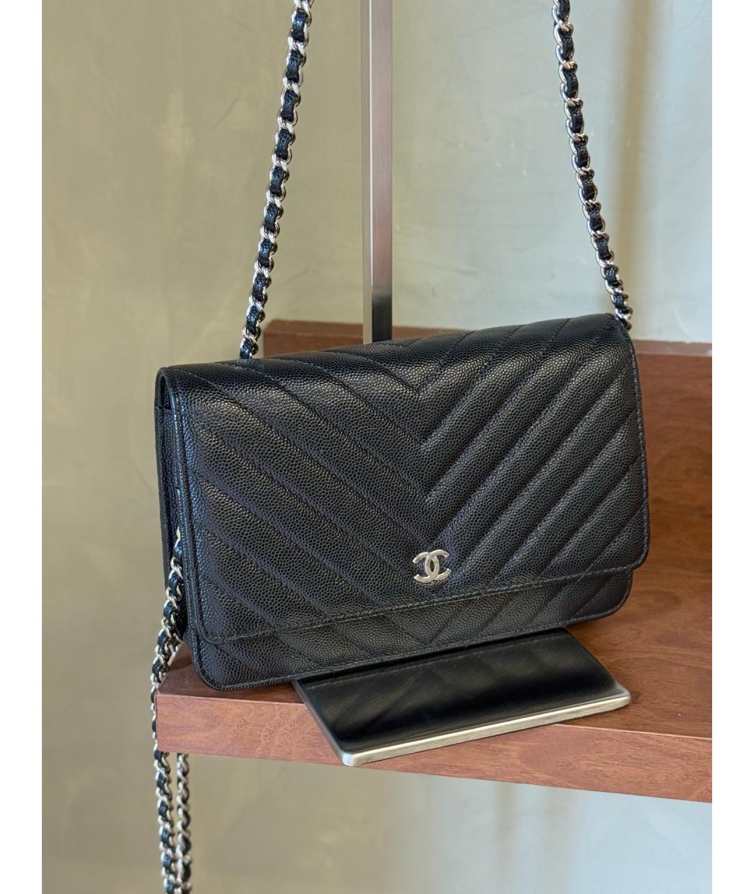 CHANEL Черная кожаная сумка через плечо, фото 4