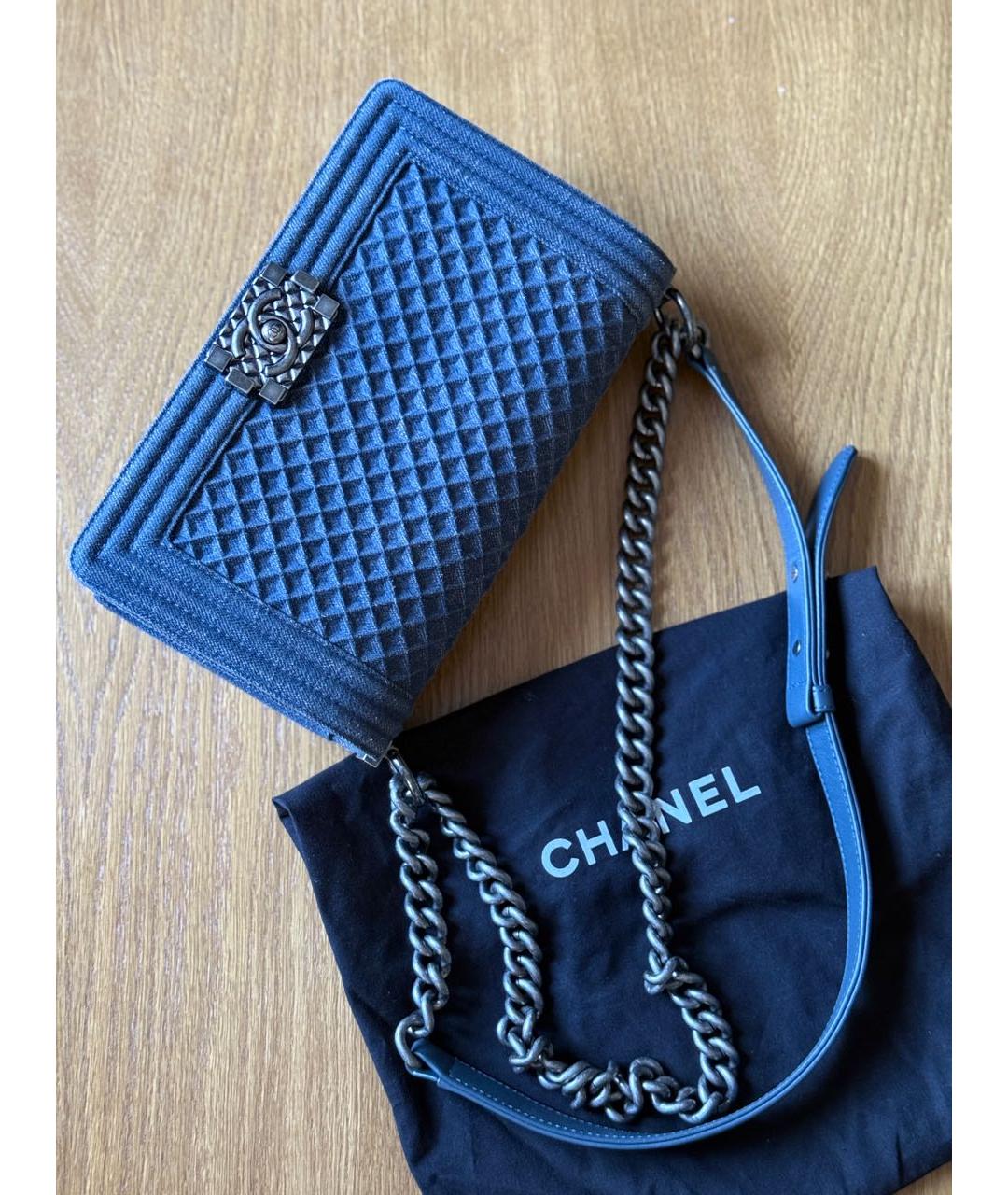 CHANEL Темно-синяя деним сумка через плечо, фото 4