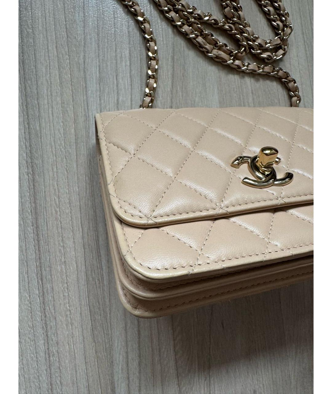 CHANEL Кожаная сумка через плечо, фото 4