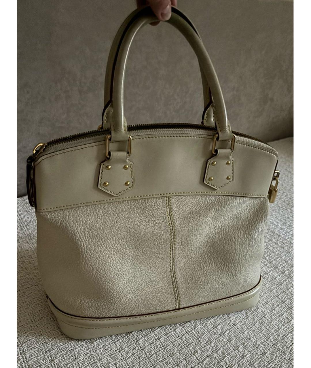 LOUIS VUITTON Белая кожаная сумка с короткими ручками, фото 4