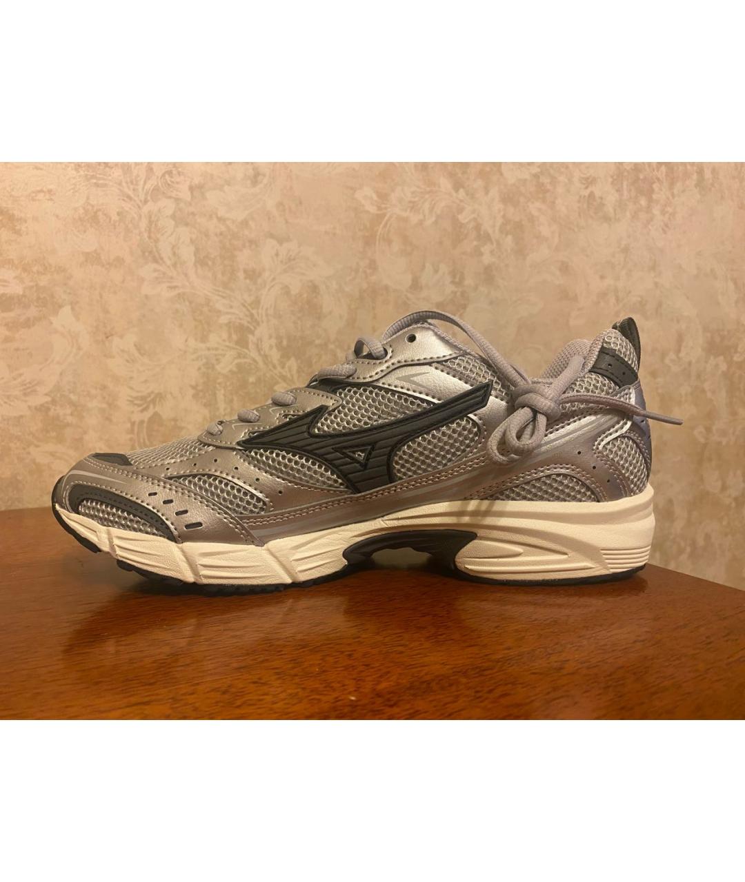 MIZUNO Серебряные низкие кроссовки / кеды из лакированной кожи, фото 7