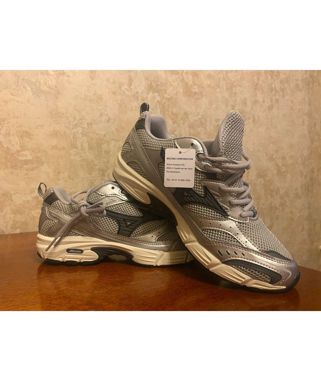 MIZUNO Серебряные низкие кроссовки / кеды из лакированной кожи, фото 2