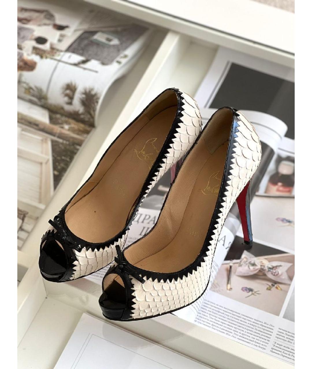 CHRISTIAN LOUBOUTIN Белые кожаные туфли, фото 3