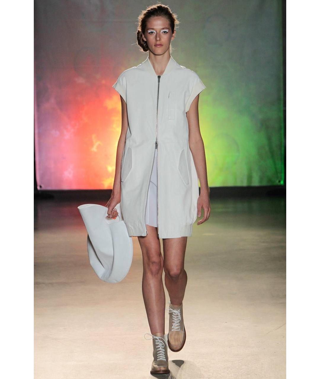 MM6 MAISON MARGIELA Белое кожаное платье, фото 3
