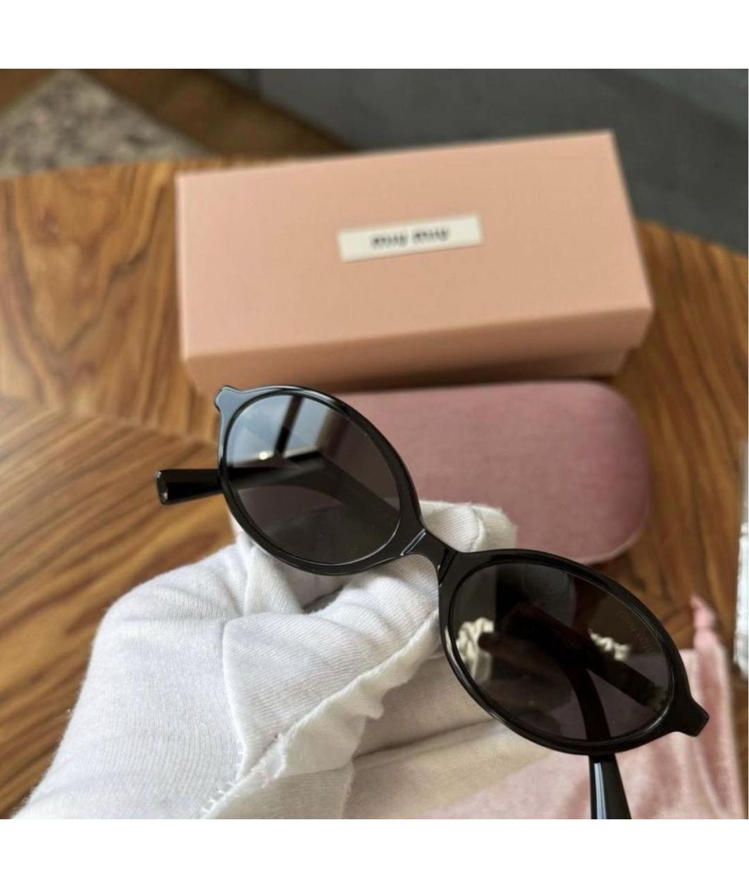 MIU MIU Черные пластиковые солнцезащитные очки, фото 3