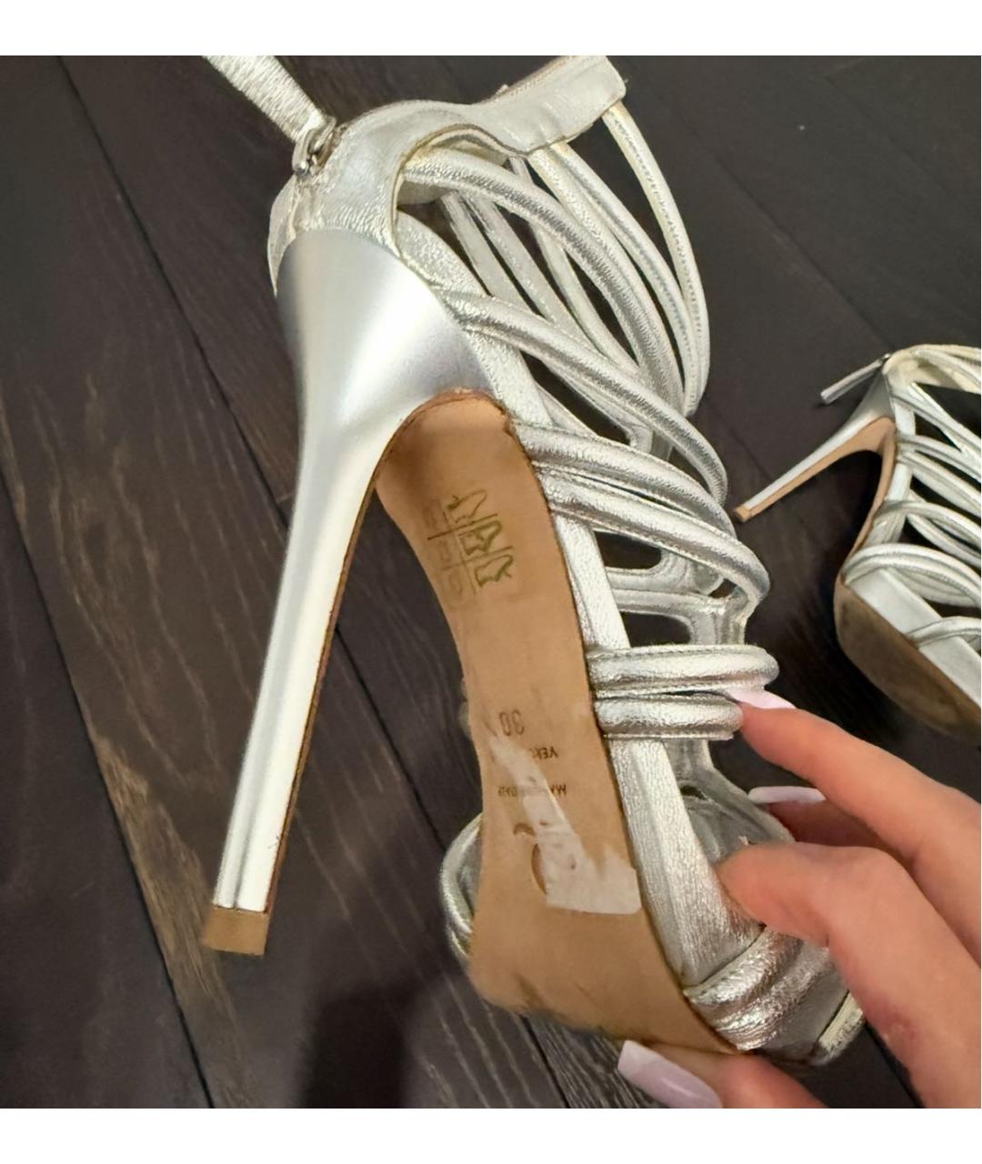 ALEXANDER MCQUEEN Серебряные кожаные босоножки, фото 3