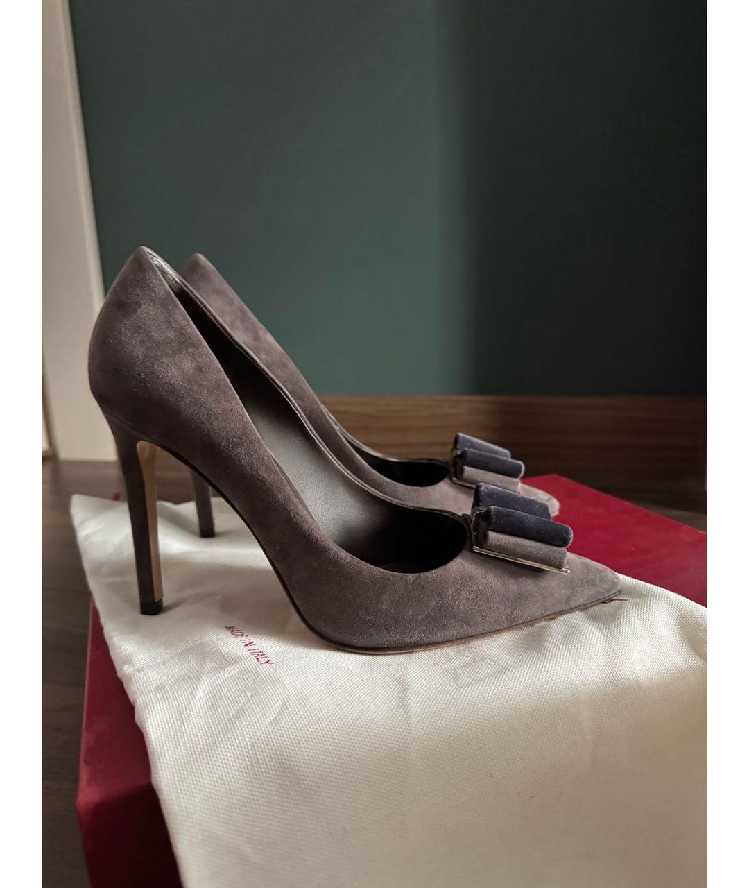 FERRAGAMO Коричневые замшевые туфли, фото 9