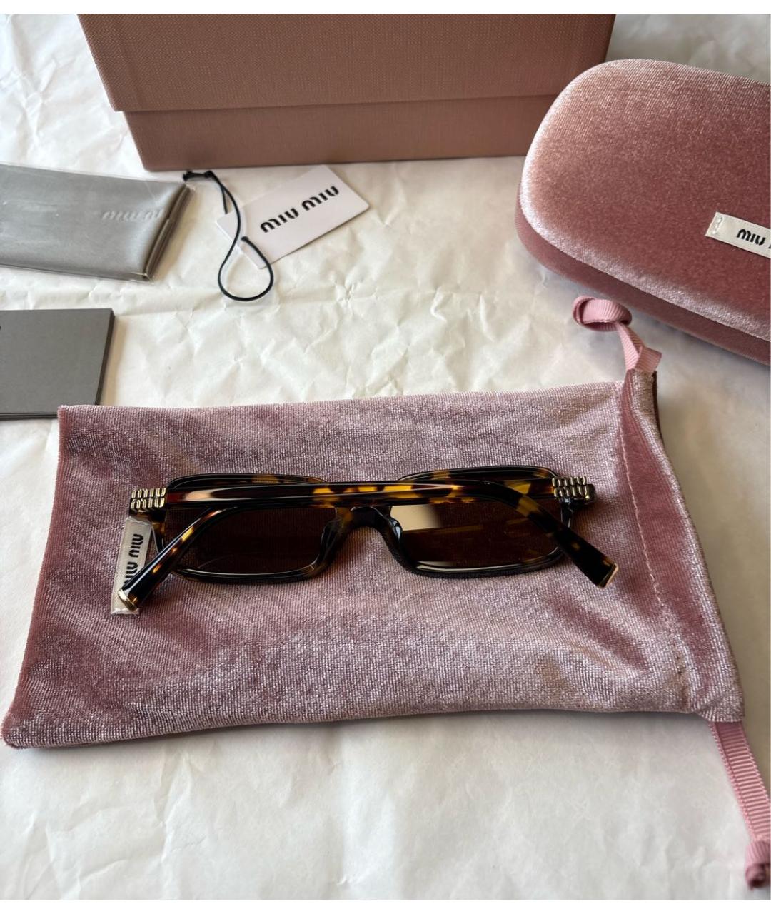 MIU MIU Коричневые пластиковые солнцезащитные очки, фото 6