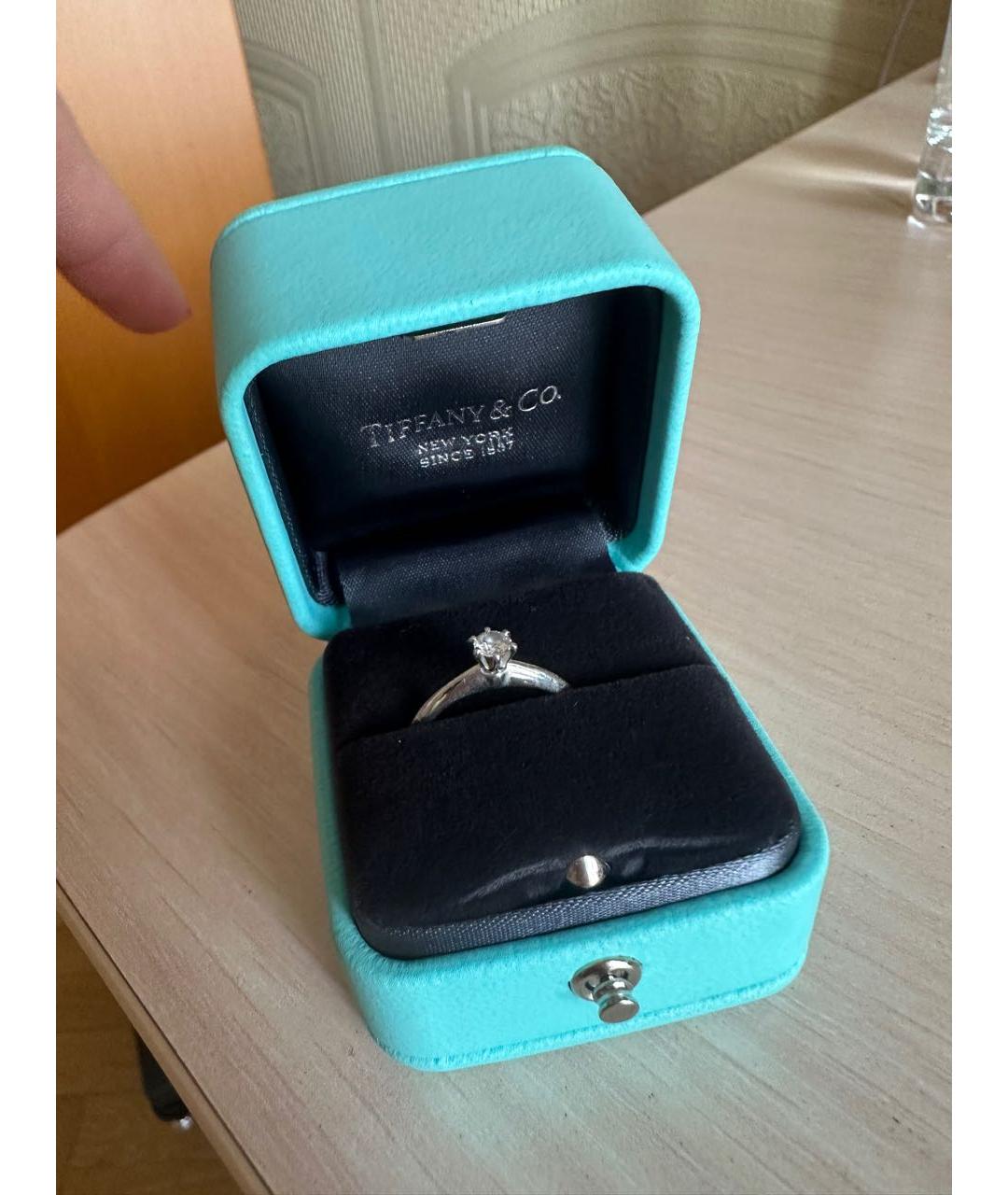 TIFFANY&CO Кольцо из белого золота, фото 4