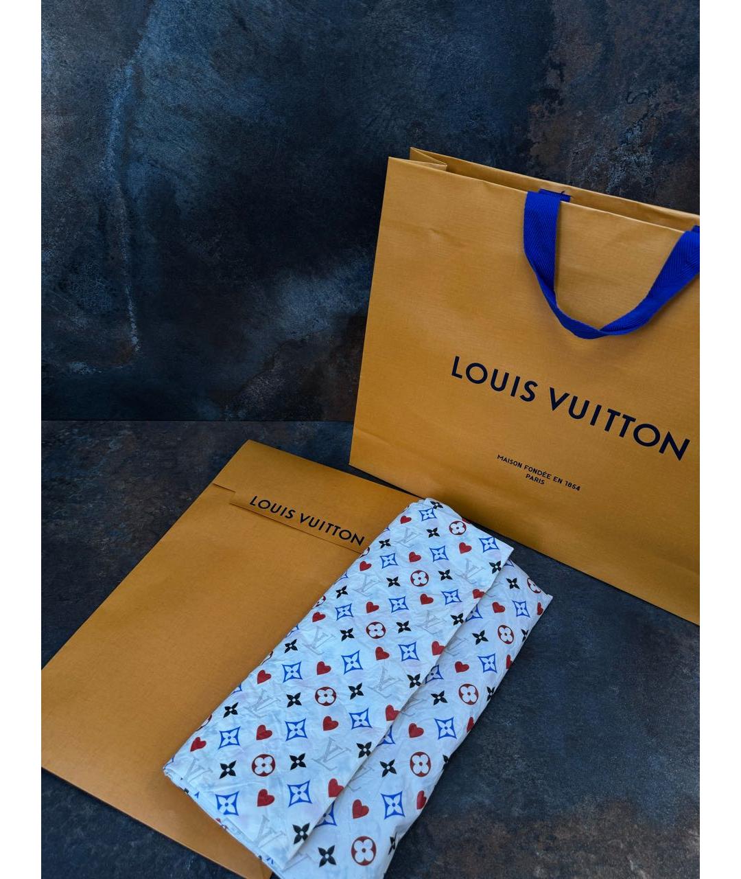 LOUIS VUITTON Красный шелковый платок, фото 6