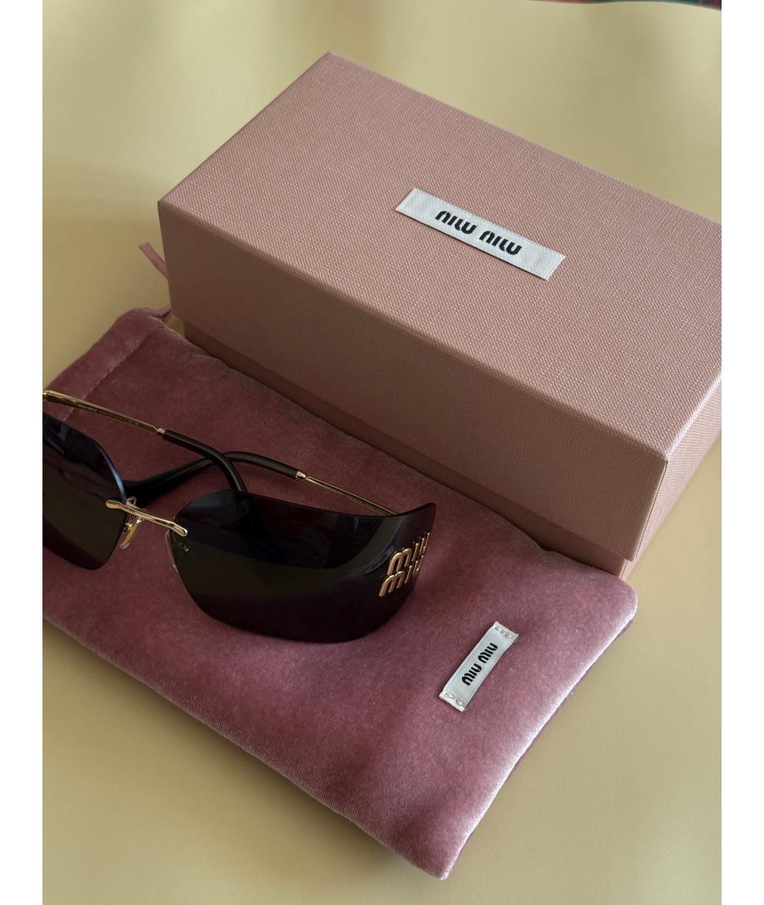 MIU MIU Черные пластиковые солнцезащитные очки, фото 4
