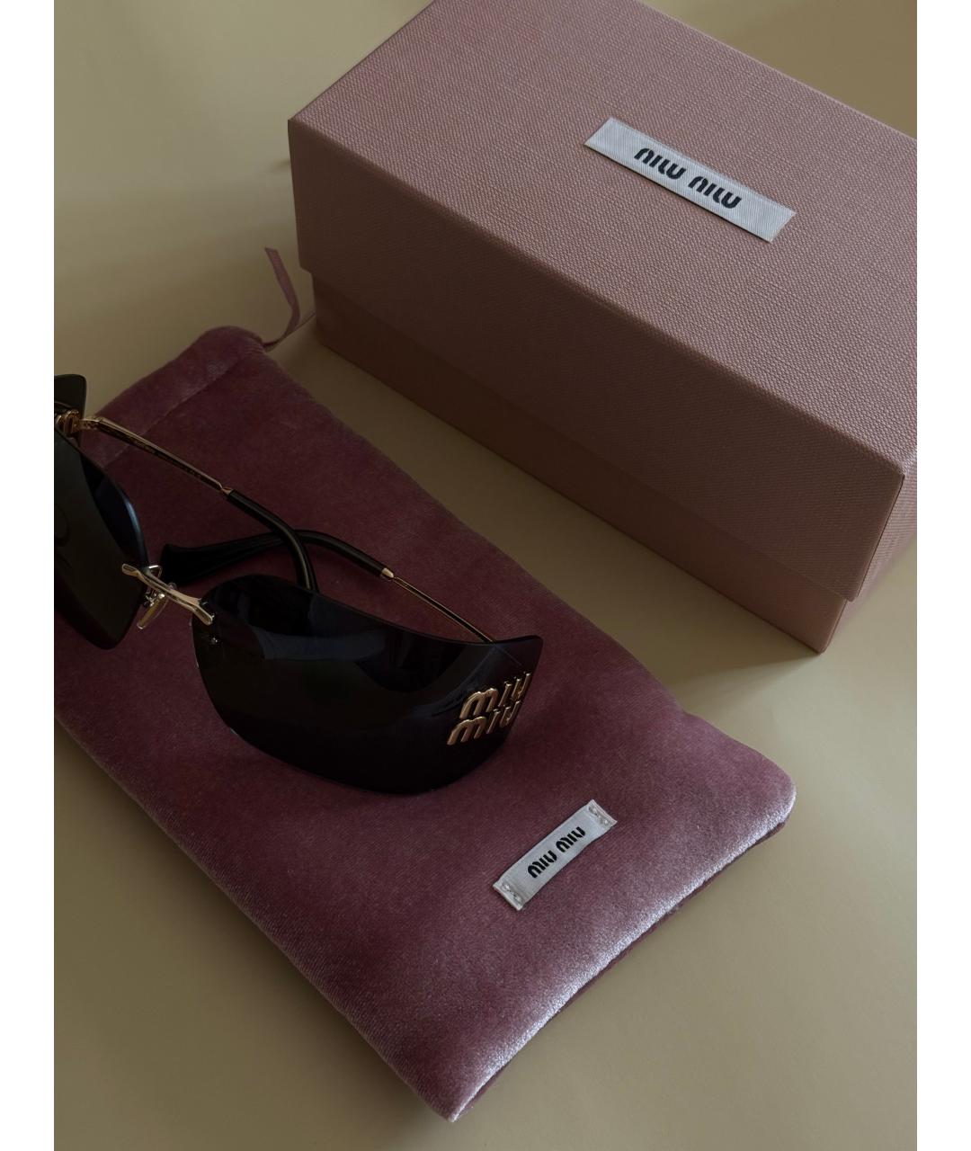 MIU MIU Черные пластиковые солнцезащитные очки, фото 5